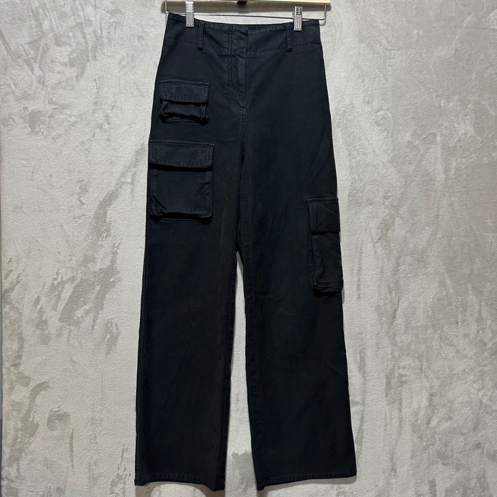 Wilfred Free Aritzia Black Cargo Pants Wide Leg High Rise Cotton Blend Size 2